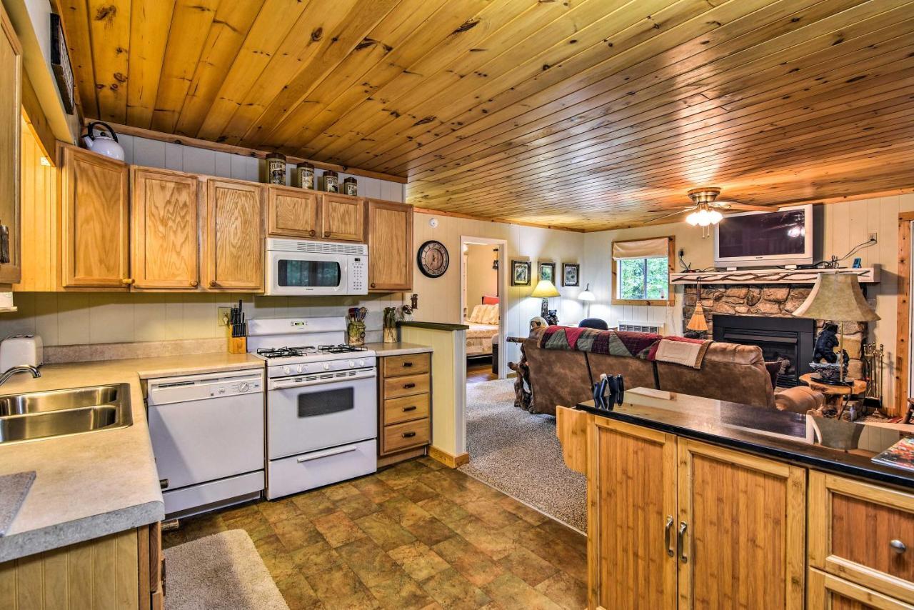 Robbinsville Cabin With Deck 3 Mi To Fontana Lake! Eksteriør billede