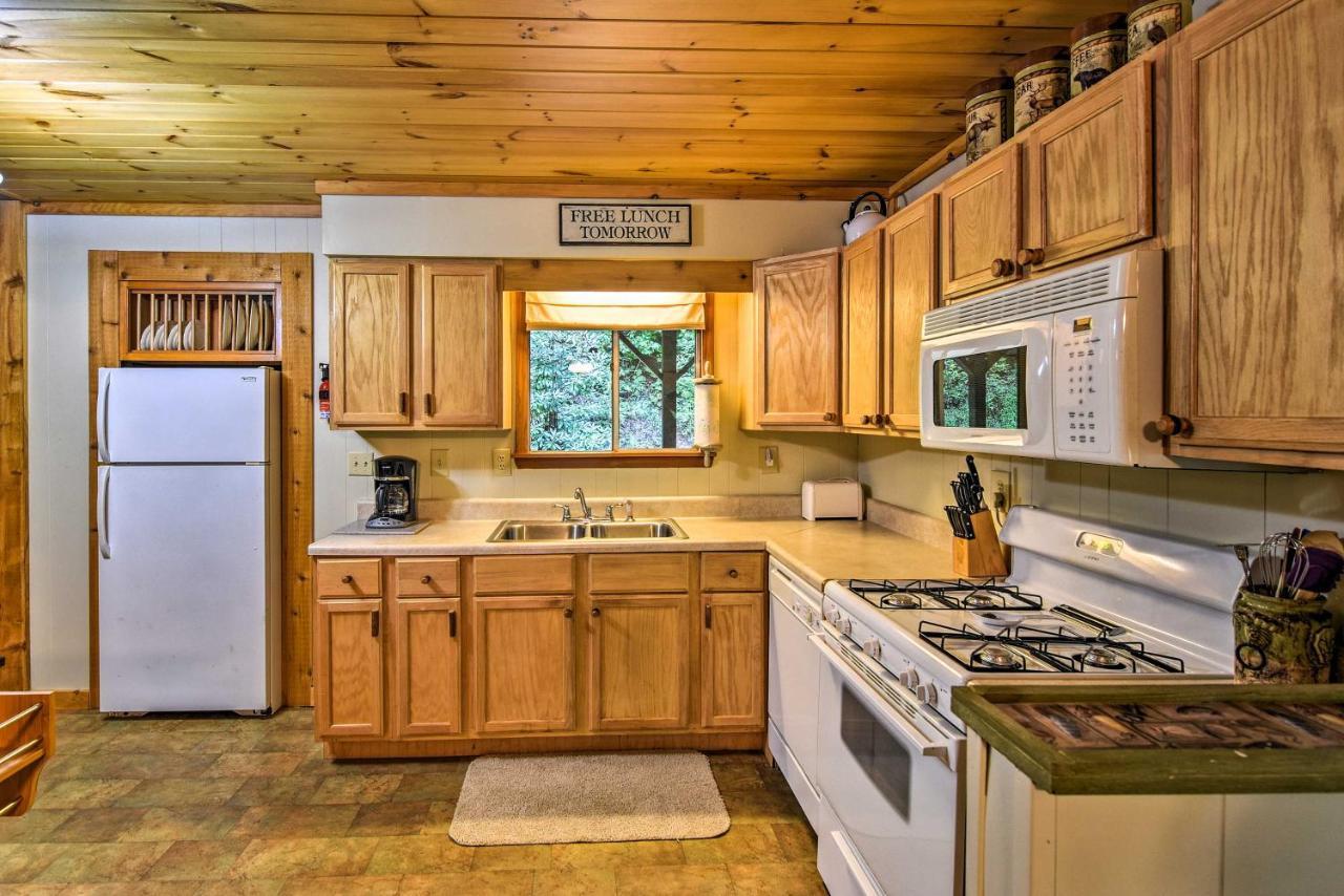 Robbinsville Cabin With Deck 3 Mi To Fontana Lake! Eksteriør billede